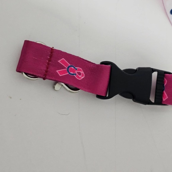 Colts -Breast Cancer Key chain‎ ID holder - Picture 3 of 5